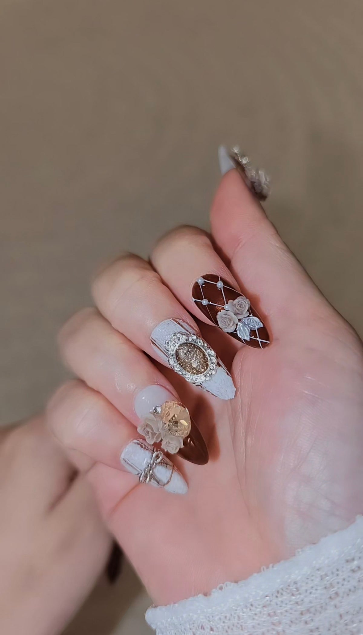 Press on nails